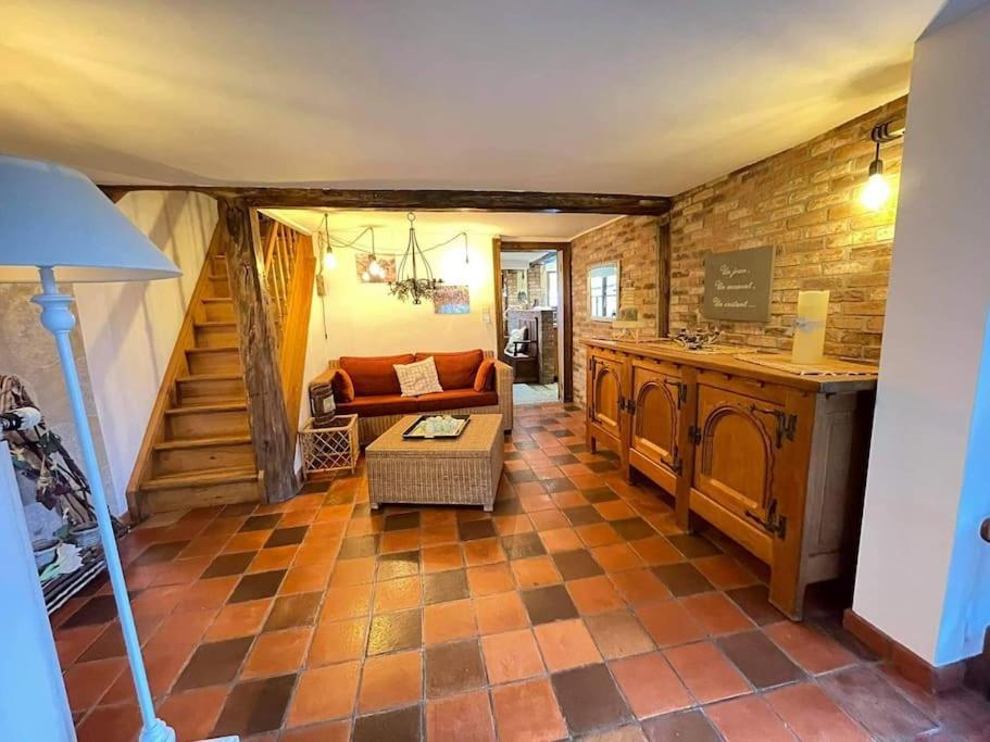 Villa Lesse en Ciel vous accueille avec plaisir . à Houyet Extérieur photo